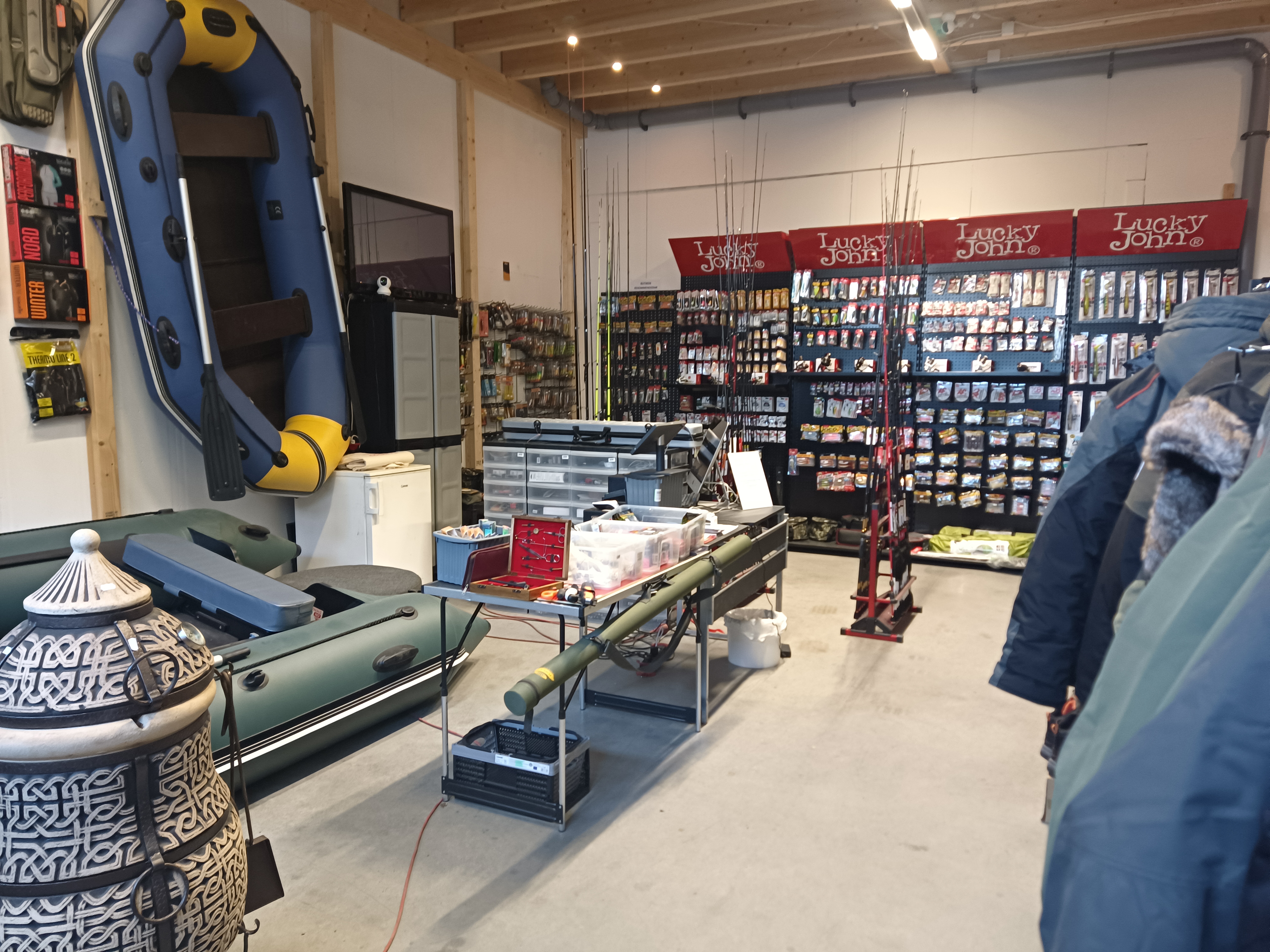 Снасти в магазине